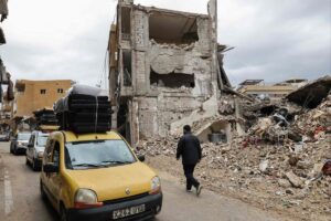 Cars transport mattresses as displaced people make their way back to their homes in the south of Lebanon after a ceasefire between Israel and Hezbollah took effect on November 27, in the southern town of Qana. Photo: AFP