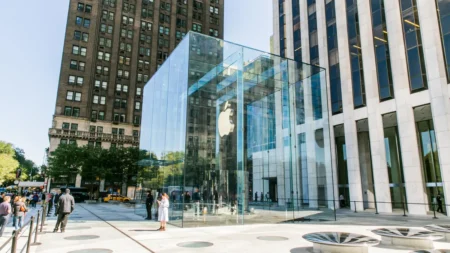 Apple's redesigned flagship Fifth Avenue store is once again open for business. Sarah Tew/CNET
