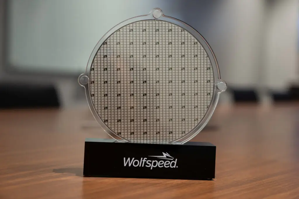 U.S. power chip maker Wolfspeed’s silicon carbide 200mm wafer is seen on display at Wolfspeed’s Mohawk Valley Fab in Marcy, New York, U.S., April 2022. (Wolfspeed/Handout via REUTERS/File Photo)