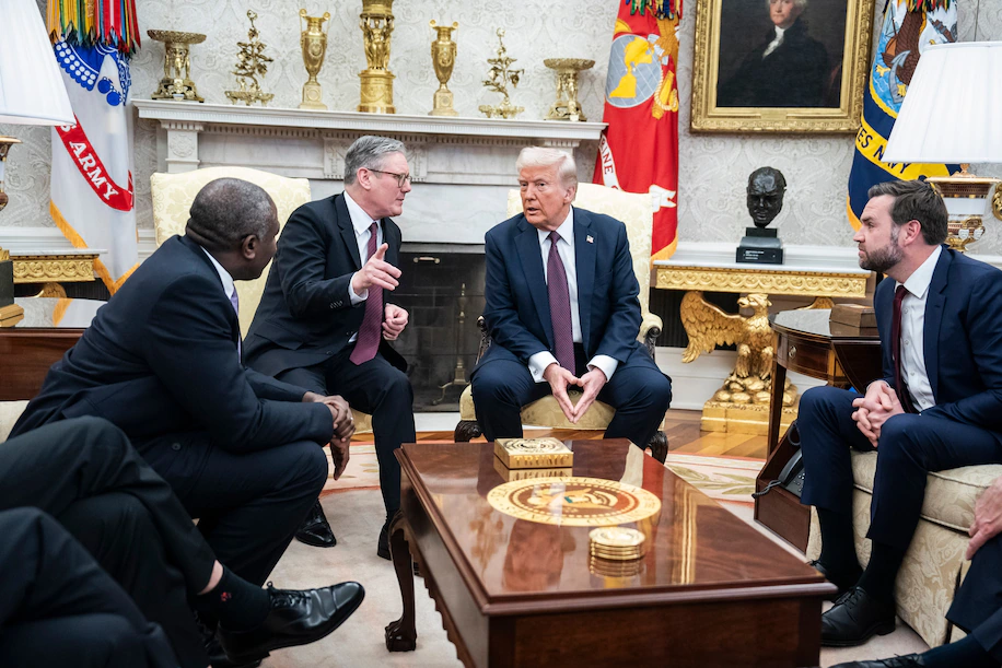 President Donald Trump meets with British Prime Minister Keir Starmer in the Oval Office in February. (Jabin Botsford/The Washington Post)