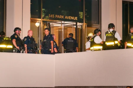 The side entrance of 345 Park Avenue on Monday. © Dakota Santiago/The New York Times