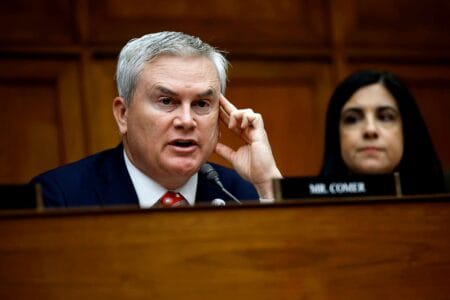 House Oversight Committee Chairman James Comer speaks on Capitol Hill, March 08, 2023 in Washington, DC. © Chip Somodevilla/Getty Images, FILE