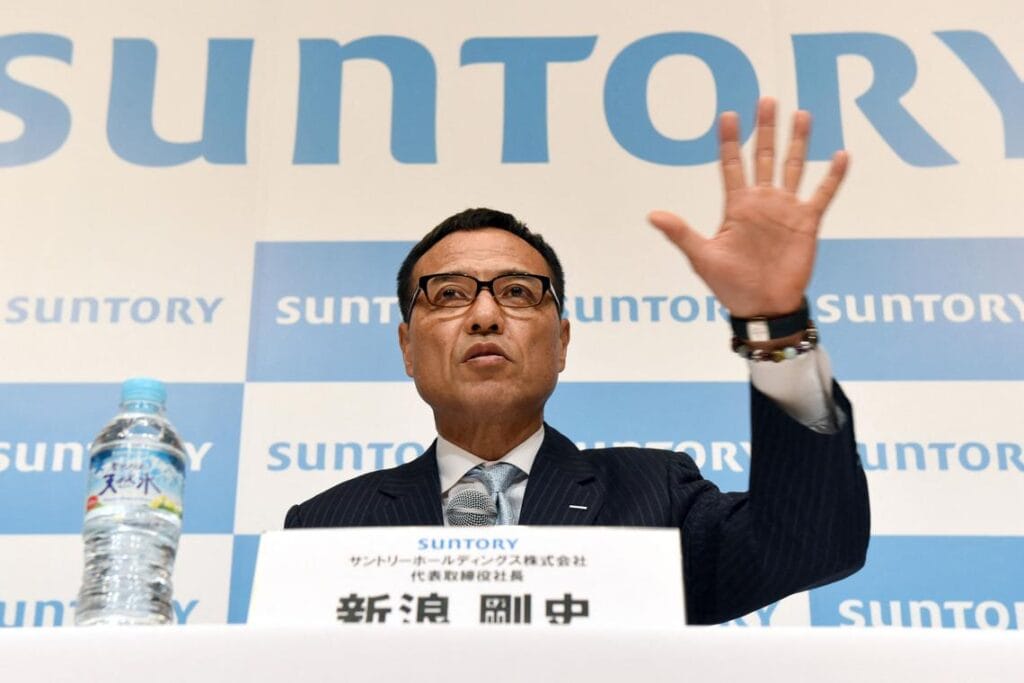 Suntory CEO Takeshi Niinami was put under police investigation following the arrest of a man in an illegal drug case in July. © AFP