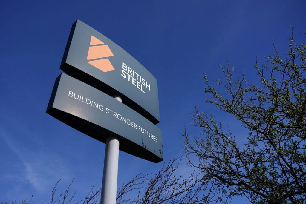 A view of a signboard of a British Steel's Scunthorpe plant, in Scunthorpe, northern England, Britain, March 31, 2025. © REUTERS/Dominic Lipinski/File Photo