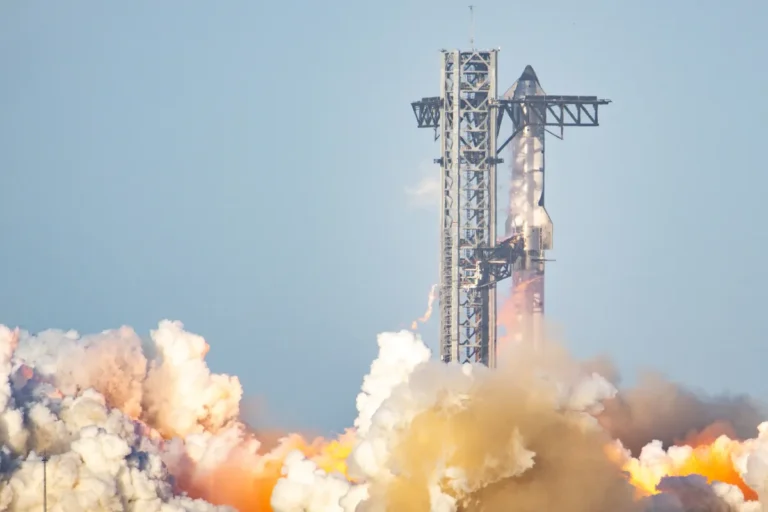 SpaceX’s Starship Ushers In an Era of More Junk in Orbit Don’t make it a garbage truck. (Brandon Bell/Getty Images)
