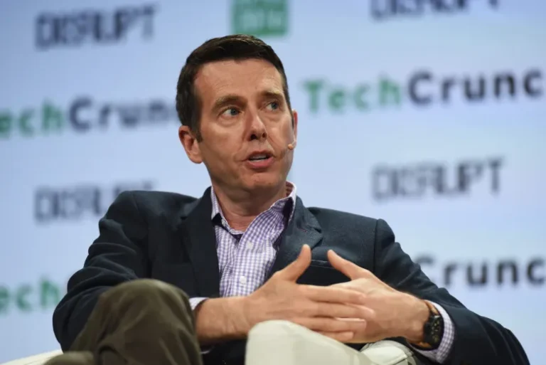 The Republican Party Faces a Bigger Crisis Than the Democratic Party Wrong Party: Democratic strategist David Plouffe warns that post-2030 Electoral College shifts imperil Democrats. (Noam Galai/Getty Images for TechCrunch via Wikimedia Commons)